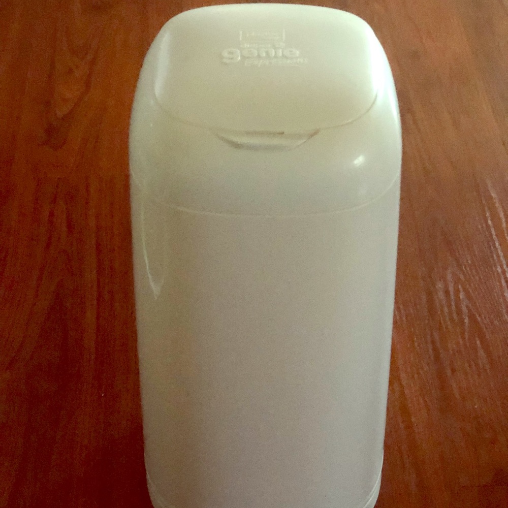 Diaper genie